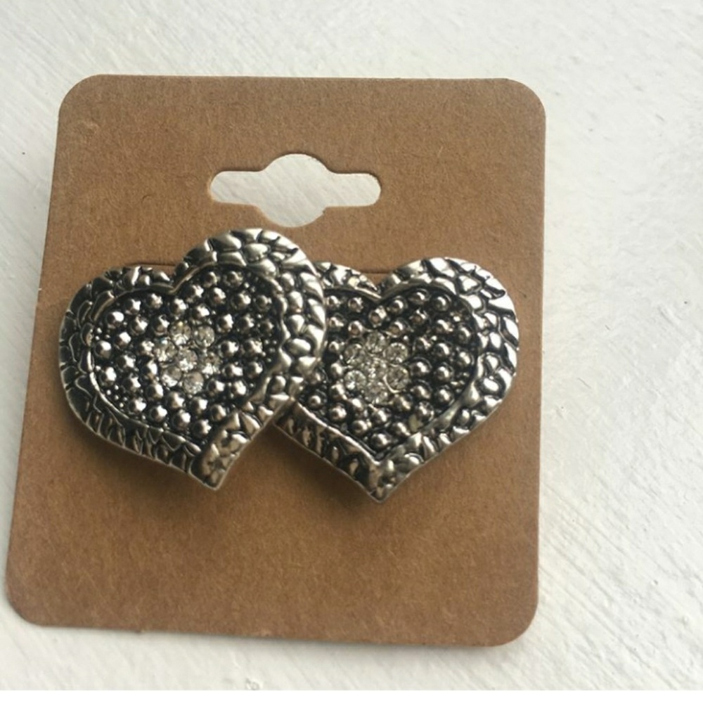 Heart Throb Earrings